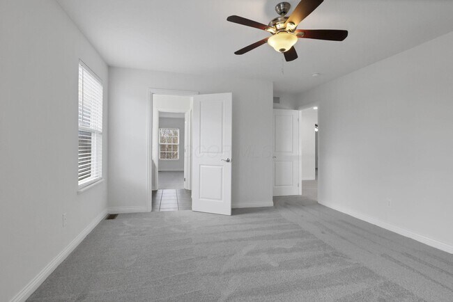 Building Photo - 7090 Dean Farm Rd