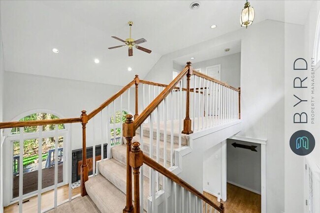 Building Photo - 14304 Cove Ridge Pl