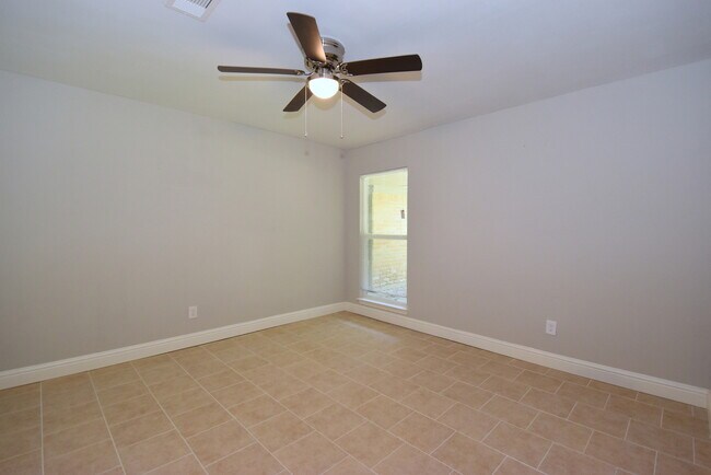 Building Photo - 3615 Willie Way