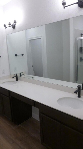 Building Photo - 11904 Paseo de los Lagos Ln