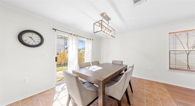 Building Photo - 8613 Wiley Way