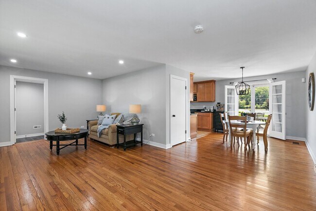 Building Photo - 1037 N Harrison St