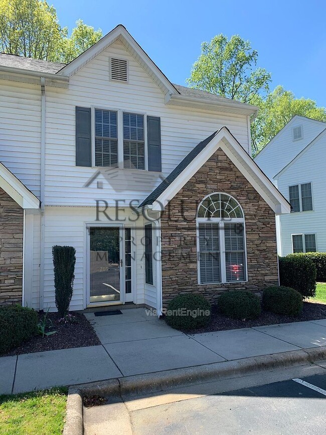 Building Photo - 209 Harris Rd