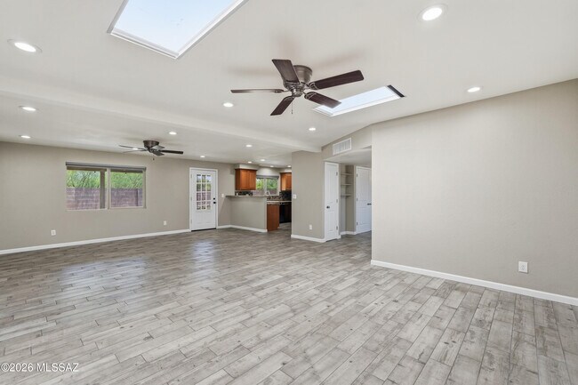 Building Photo - 6491 N Lena Way