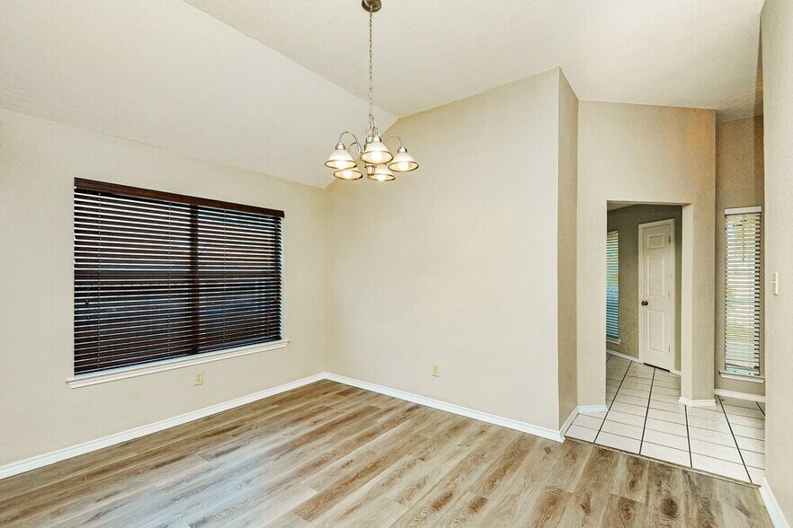 Building Photo - 840 Voltamp Dr