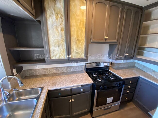 Building Photo - 4288 Cleveland Ave