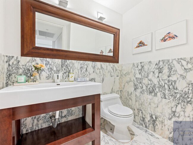 Building Photo - 5142 Fisher Island Dr