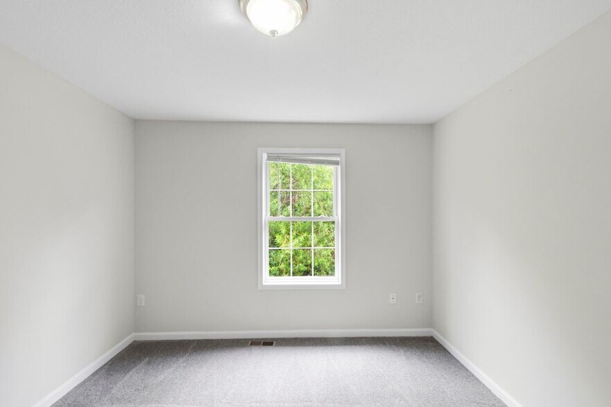Building Photo - 424 Ridgefield Ave