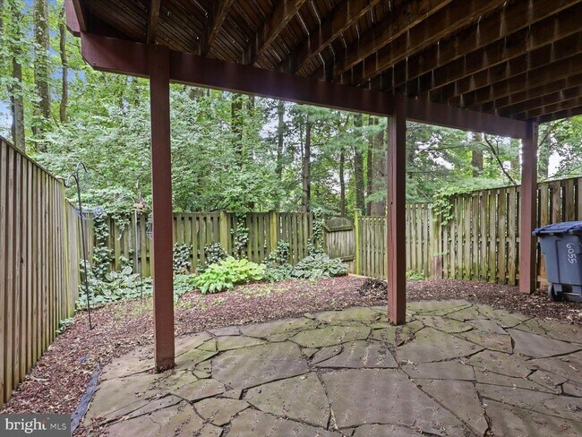Building Photo - 6055 Meyers Landing Ct