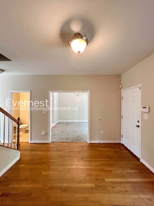 Building Photo - 1713 Jacquelin St