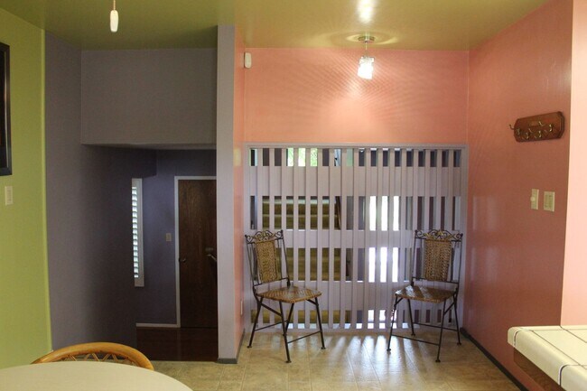 Building Photo - Unique Bakersfield Home for Rent Bakersfiled Country Club