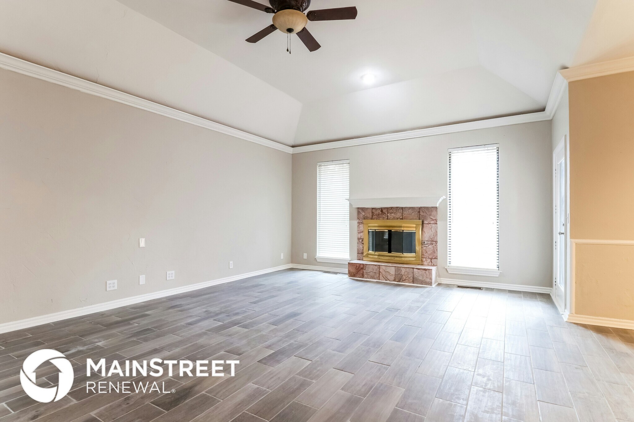 Building Photo - 1220 Interurban Way