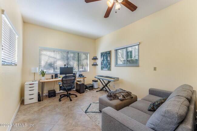 Building Photo - 3661 Valencia Rd