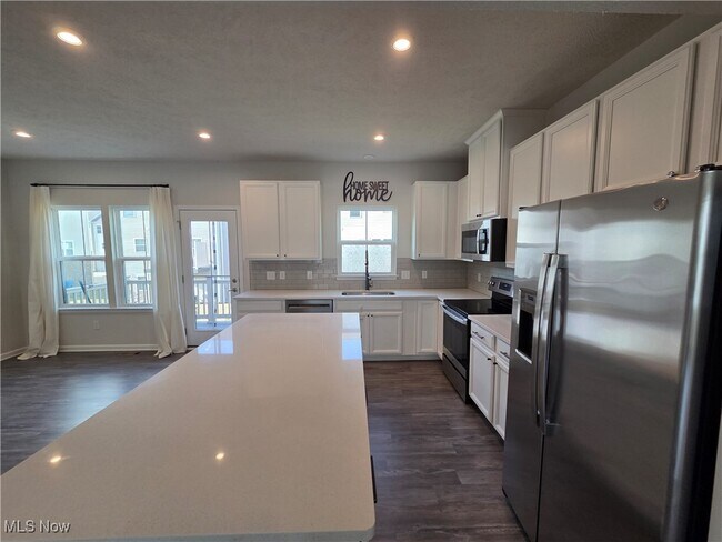 Building Photo - 1456 Sutter St