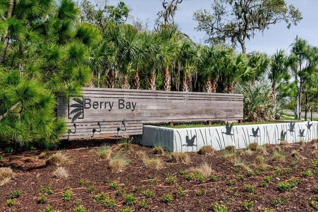 Building Photo - 2812 Gumbo Limbo Dr