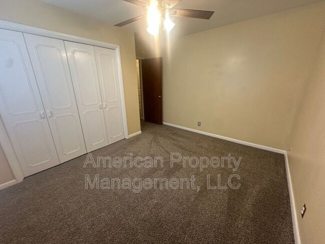 Building Photo - 4651 S Norwood Ave