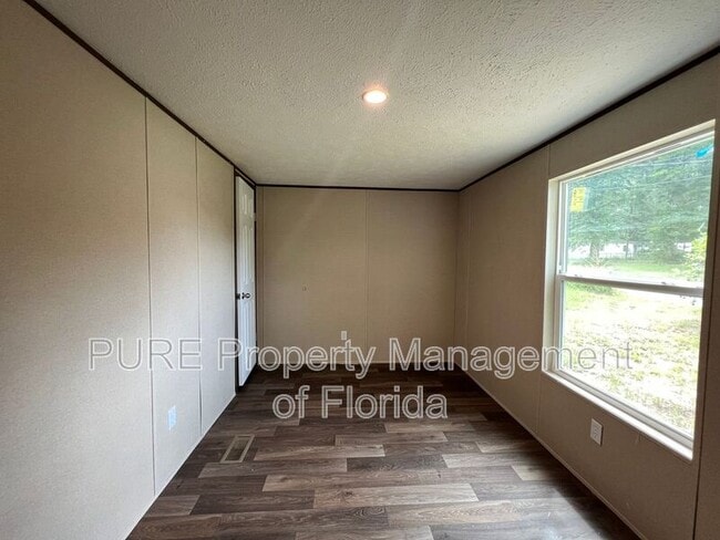 Building Photo - 16364 SE 57th St