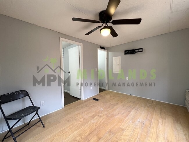 Building Photo - 240 Rister Rd