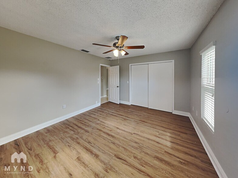 Building Photo - 6339 Langston Ave