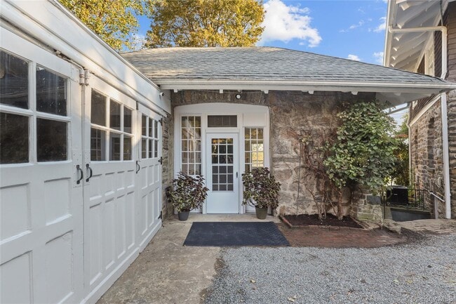 Building Photo - 63 Seaview Ave