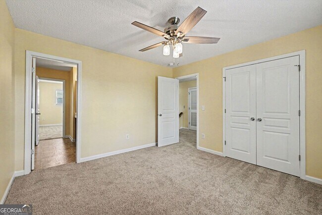 Building Photo - 348 Darbys Run Ct