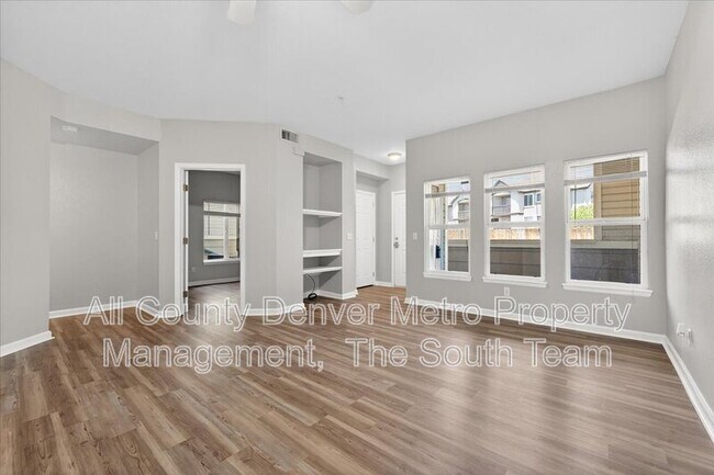 Building Photo - 8707 E Florida Ave