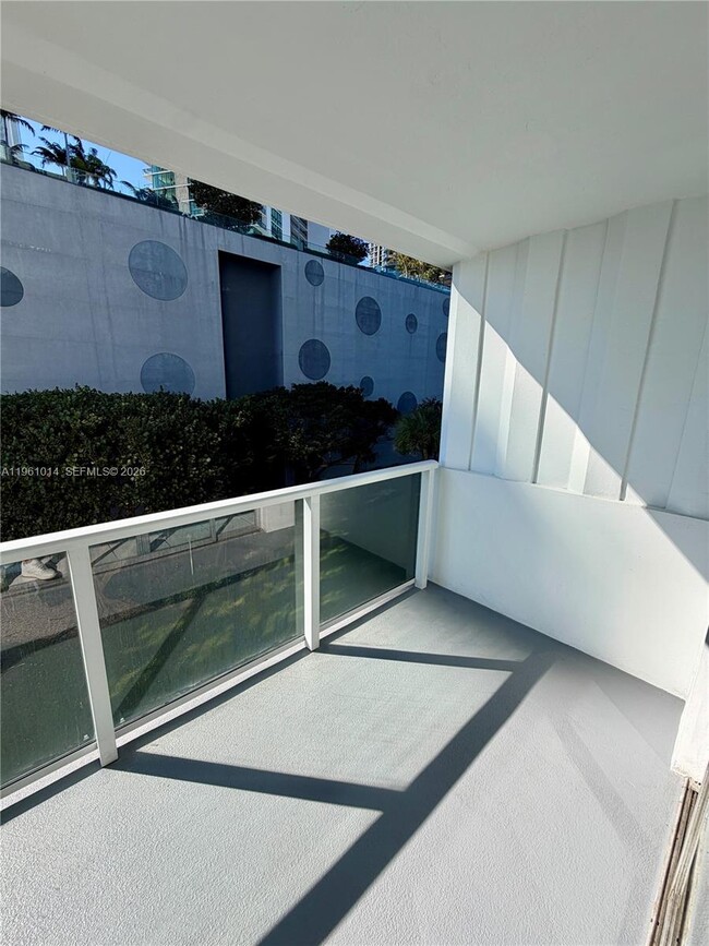 Building Photo - 3301 NE 5th Ave