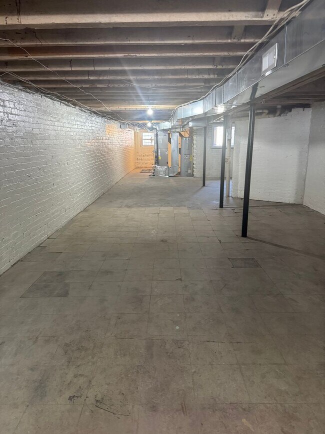 Building Photo - 3BR/1.5BA Historic Townhouse in the Heart of Shaw with Parking