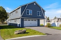 Building Photo - 4 Woods Ln