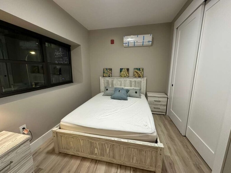 Building Photo - 90 Swan