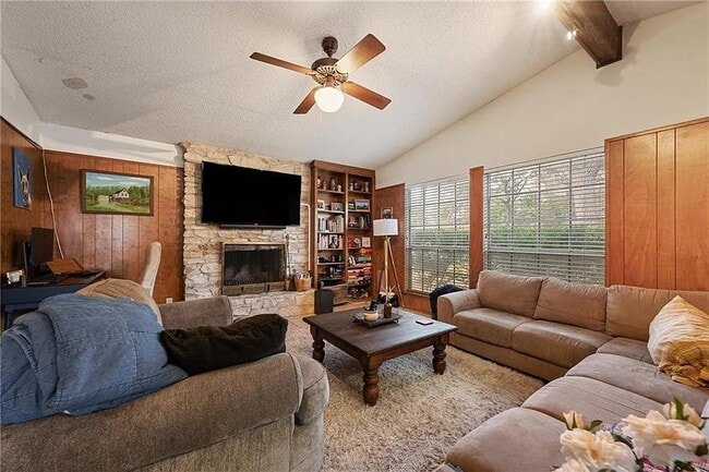Building Photo - 8109 Ceberry Dr