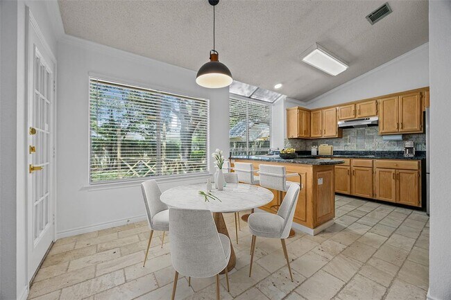 Building Photo - 8417 Cornerwood Dr