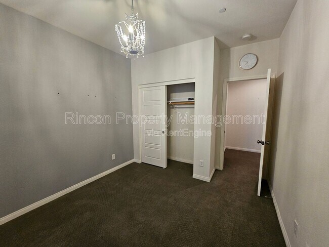 Building Photo - 2464- Blossom Ridge Ct
