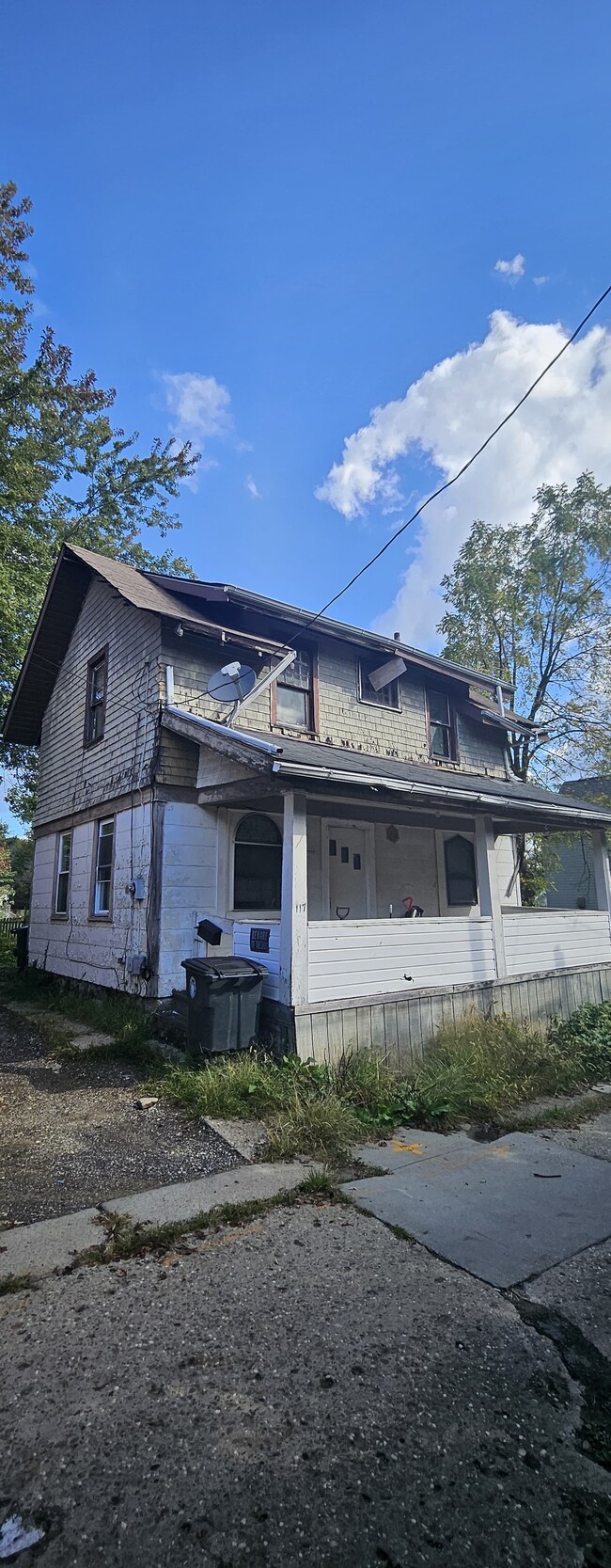 Primary Photo - 177 Kent Ct