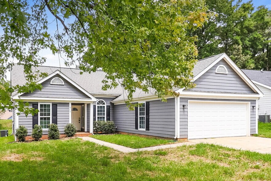 Building Photo - 6115 Sunstone Dr