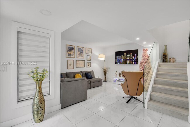 Building Photo - 6201 SW 138th Ct