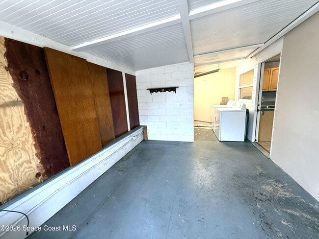 Building Photo - 2127 Smathers Cir N