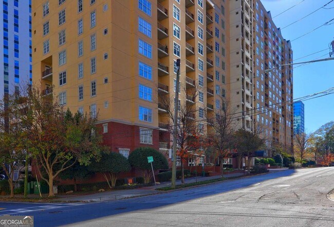 Building Photo - 1101 Juniper St NE