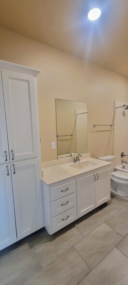 Building Photo - 5415 Rose Gdn Lp