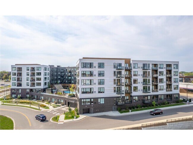 Primary Photo - 12610 Ridgedale Dr
