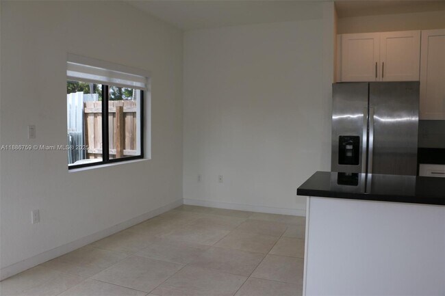 Building Photo - 25372 SW 135th Ave