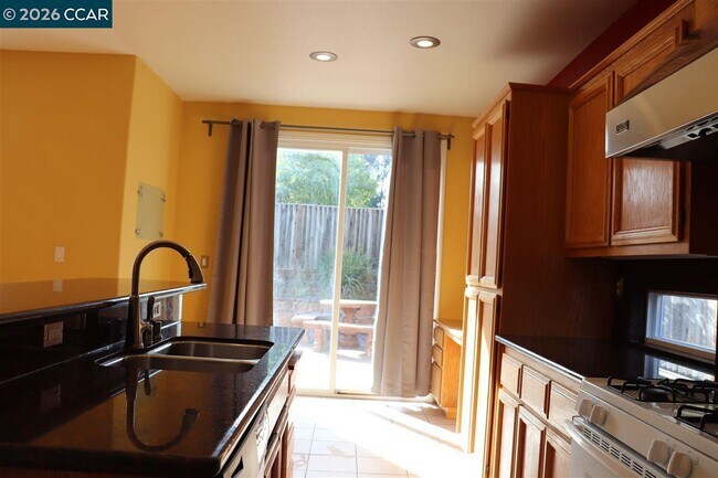 Building Photo - 4037 Coleman Cir