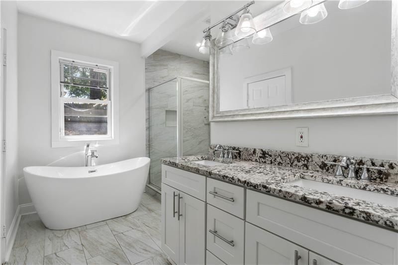 Building Photo - 954 Byron Dr SW