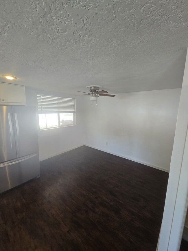 Building Photo - 1357 E 4065 S