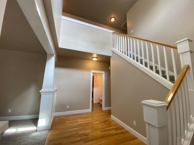 Building Photo - 20646 Hummingbird Ln