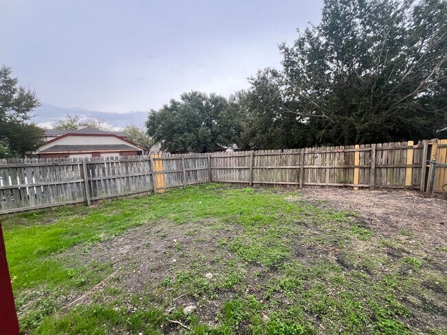 Building Photo - 7026 Silver Canyon
