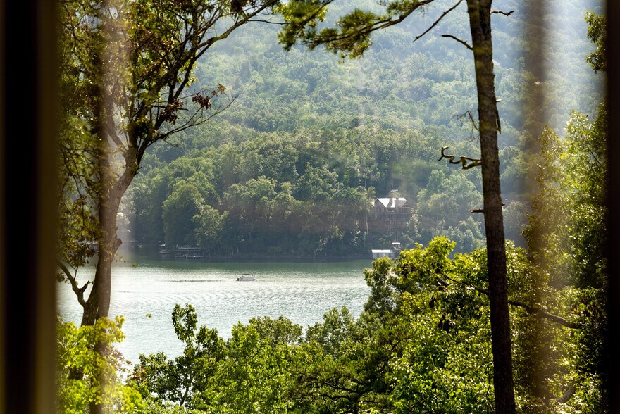 Building Photo - 131 Pier Point Dr
