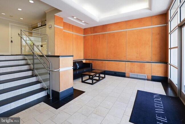 Building Photo - 1730 Arlington Blvd