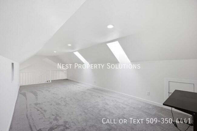 Building Photo - 123 9th Ave
