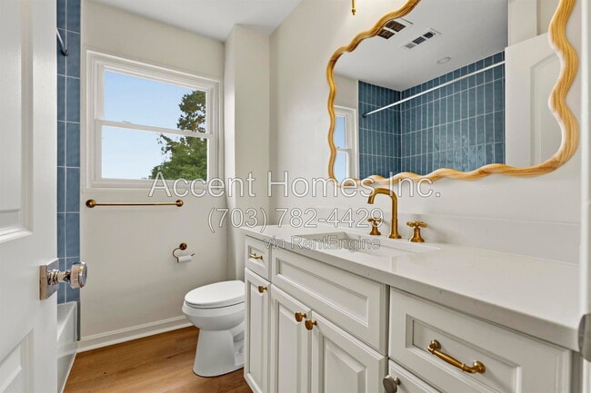 Building Photo - 2310 Riverview Terrace